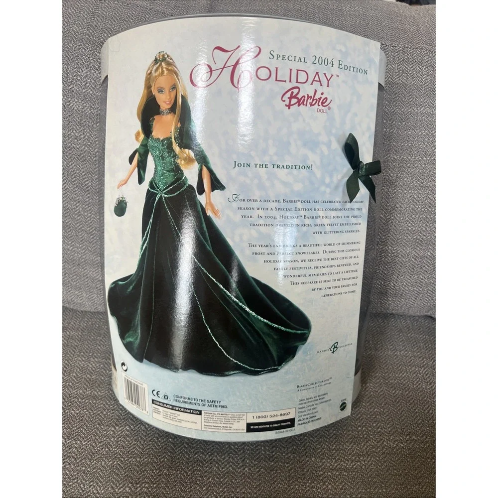 2004 Mattel Special Edition Holiday Barbie Doll Collector Blonde Green Dress